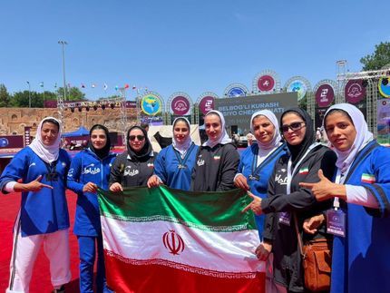 پرداخت پاداش مدال‌آوران رقابت‌های کشتی آلیش زنان قهرمانی آسیا