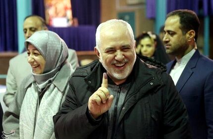 ظریف: مردم نمی‌گذارند یک نفر در واشنگتن برای‌شان تصمیم بگیرد