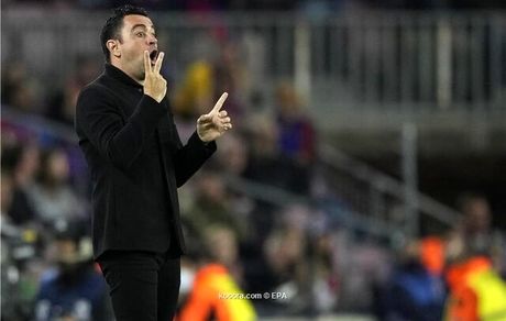 ژاوی، پیکه را نمی‌خواهد / سرمربی بارسلونا به بازیکن کهنه کار: خداحافظی کن