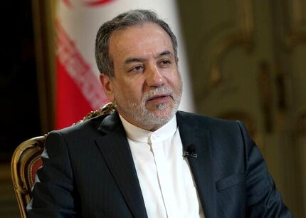 عراقچی: هیچ استعفایی در جنگ ۴۰ روزه در وزارت خارجه و سفارتخانه‌ها نداشتیم / با نظام هماهنگ هستیم