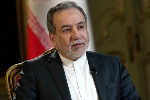 عراقچی: دیپلماسی و میدان در یک مسیر حرکت می‌کنند / 