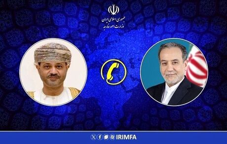 عراقچی با وزیر خارجه عمان گفت و گو کرد