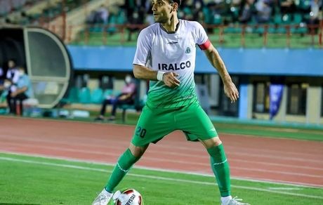 بازیکن سابق استقلال و کنونی آلومینیوم از فوتبال خداحافظی کرد