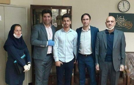 آشتی‌کنان دو استقلالی در دادسرا