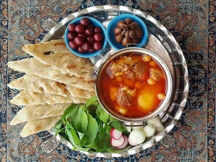 ثبت ملی آئین سنتی نذر آبگوشت (دوگوله) خوانسار 