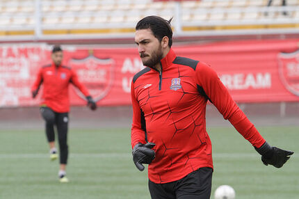 پسر پرسپولیس شاگرد قلعه‌نویی شد