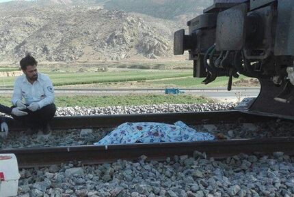 برخورد قطار با عابر پیاده منجر به جان باختن عابر شد