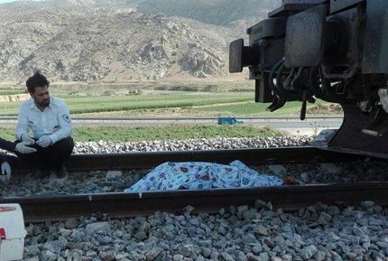 برخورد قطار با عابر پیاده منجر به جان باختن عابر شد