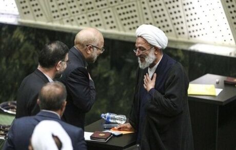 آقاتهرانی: تا می‌گوییم اختلاف نظر داریم می‌گویند وحدت شکنی کردند