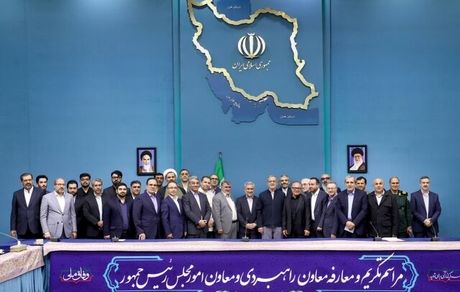 رئیس جمهور: برخی به جای توجه به دغدغه‌های اصلی مردم، اصرار داشتند که دکتر ظریف باید از سمت خود کنار برود