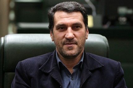 
یک نماینده اصولگرای مجلس: باید دُم روباه پیر را با قیچی چید
