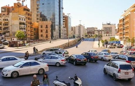 حمل و نقل زمینی در لبنان اعتصاب کردند