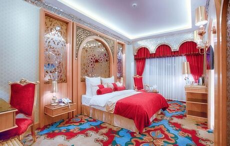 تخفیف ویژه در هتل‌های پایتخت مذهبی کشور به یک شرط
