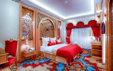 تخفیف ویژه در هتل‌های پایتخت مذهبی کشور به یک شرط