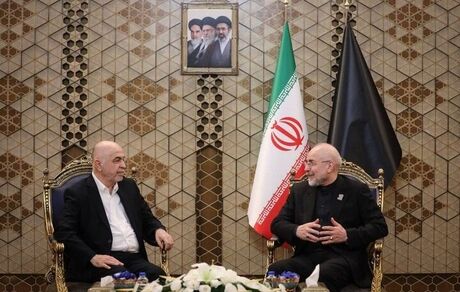 قالیباف: دیپلماسی و مذاکره باید بتواند گره نظامی را باز کند