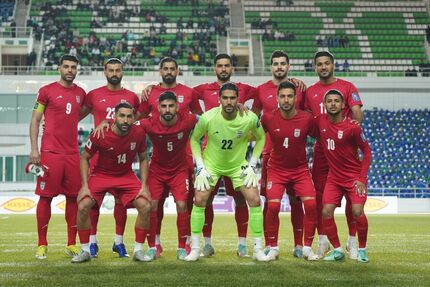 قطعی شدن صعود تیم ملی فوتبال به دور سوم مقدماتی جام جهانی در زمین بی‌کیفیت عشق آباد با ترس و لرز و بدون جوانگرایی