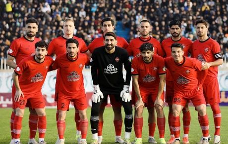 تثبیت صدرنشینی تراکتور در لیگ برتر فوتبال با بیشترین برد، بهترین خط حمله و کمترین گل خورده