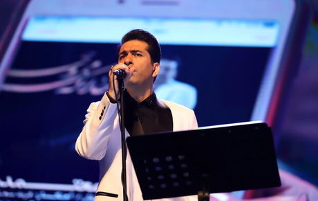 «حالا که می‌روی» زنده شد/ کنایه‌های بنزینی و اینترنتی محمدمعتمدی!