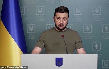 زلنسکی: سه شهرک از تصرف روسیه خارج شد
