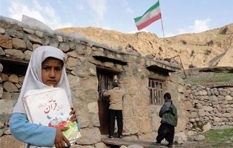 ترک تحصیل دختران بعد از مقطع ابتدایی بدلیل «ازدواج زودهنگام»