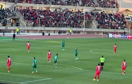 پرسپولیس با صدرنشینی موقت و برد به استقبال دربی رفت