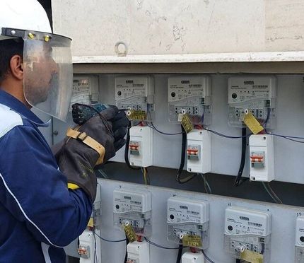 نصب بیش از ۳۰۰ هزار کنتور هوشمند برق در تهران