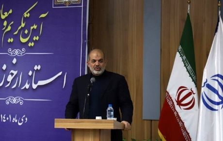 وزیر کشور: دلالان عامل افزایش قیمت خودرو هستند