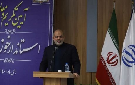 وزیر کشور: دلالان عامل افزایش قیمت خودرو هستند