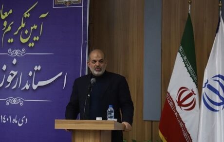 وزیر کشور: دلالان عامل افزایش قیمت خودرو هستند
