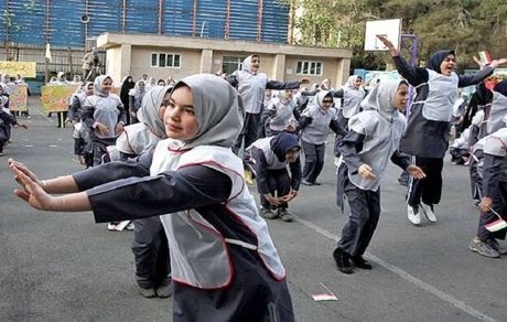 آلودگی هوا، زنگ ورزش فردای مدارس تهران را تعطیل کرد