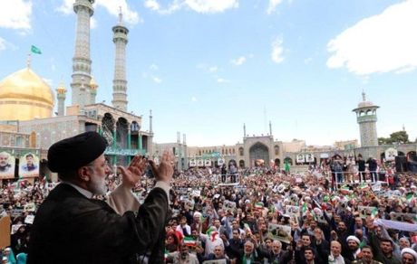 باور داریم اداره موفق کشور بر مبنای عقلانیت انقلابی ممکن خواهد بود نه دیپلماسی التماسی