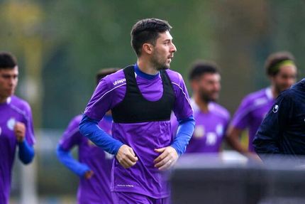 هافبک استقلال وارد تهران شد