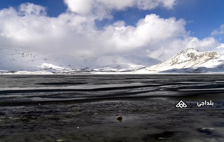 تالاب چغاخور در چهارمحال و بختیاری یخ زد