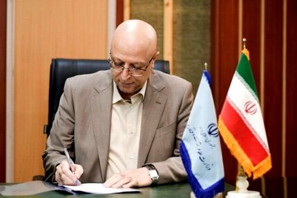 وزیر علوم قهرمانی دانش‌آموزان ایرانی در المپیادهای علمی جهانی ۲۰۲۲ را تبریک گفت