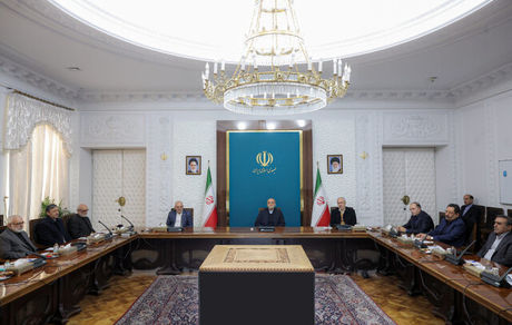 رئیس جمهور از تلاش دولت برای بازگشت آرامش به بازار خبرداد