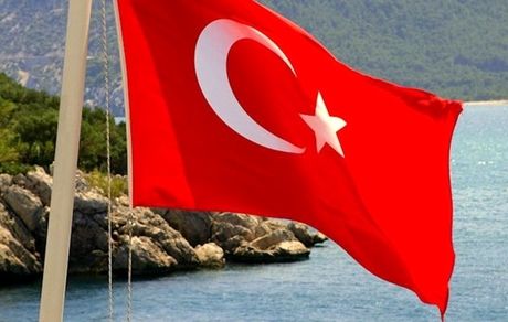 کِشتی ترکیه توسط یک بمب در دریای سیاه هدف قرار گرفت