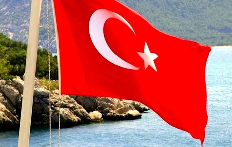 کِشتی ترکیه توسط یک بمب در دریای سیاه هدف قرار گرفت