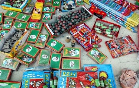 کشف هزاران عدد مواد محترقه و ده‌ها ماینر غیرمجاز در قم