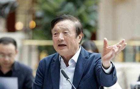 
هوآوی برای رسیدن به جایگاه بزرگترین تولیدکننده گوشی‌های هوشمند نیازی به گوگل ندارد
