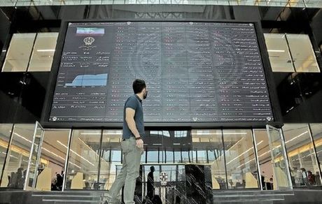 شاخص بورس ۳۴ هزار واحد رشد کرد / بورس به رکورد تاریخی رسید