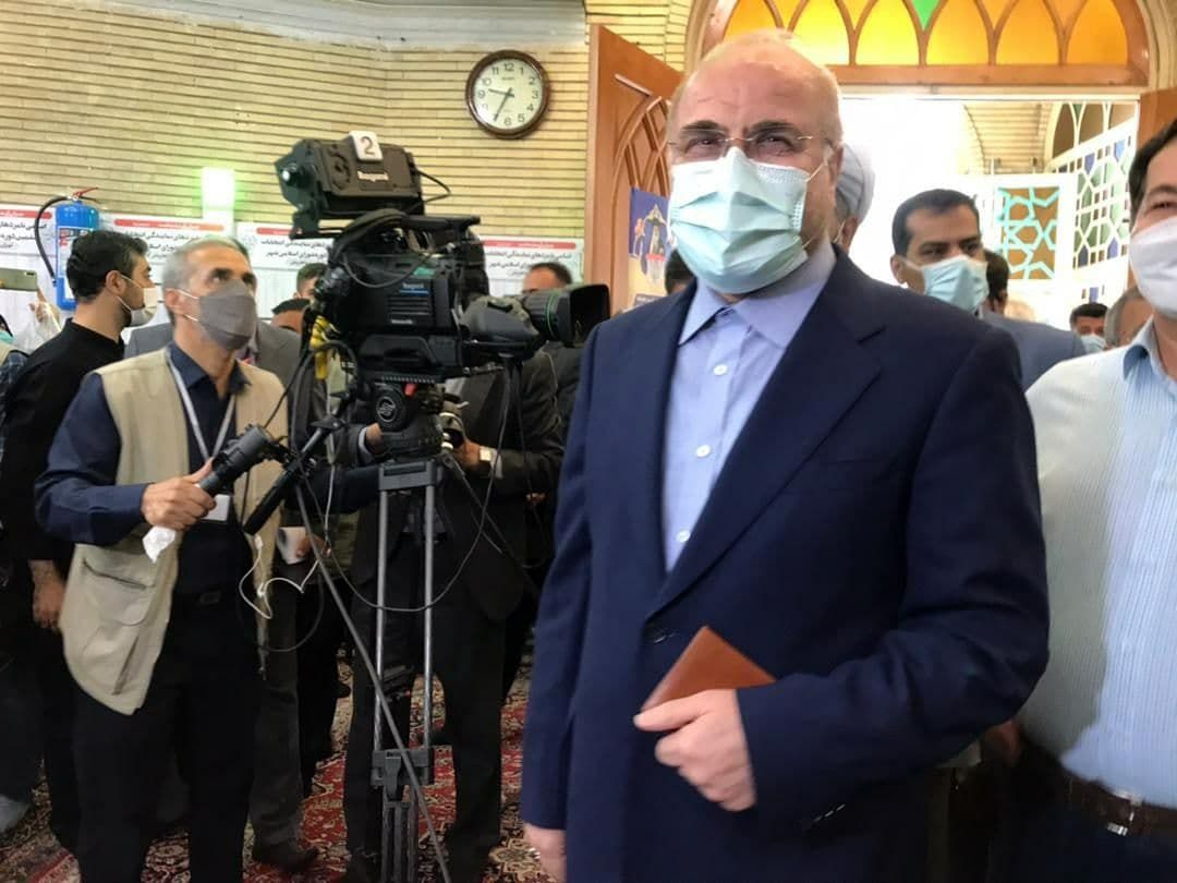 تصاویری از حضور پرشور در صف‌های رای‌گیری انتخابات ۱۴۰۰ / بخش اول