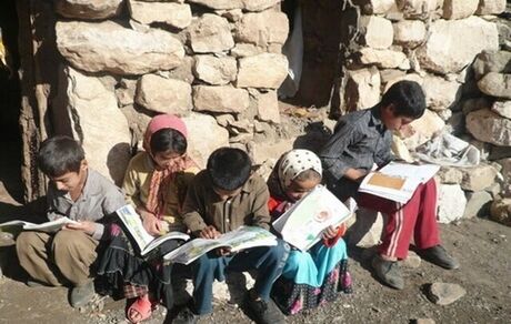 ۱۱ مدرسه کانکسی در انتظار بالگرد برای انتقال به مناطق زلزله‌زده اندیکا