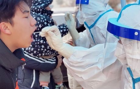 یک شهر ۵.۵ میلیون نفری در چین بطور کامل قرنطینه شد