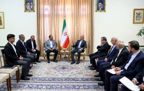 رئیس جمهور: باید در مذاکره با آمریکایی‌ها نهایت دقت را داشته باشیم / رژیم صهیونیستی تنها طرف خواهان جنگ است