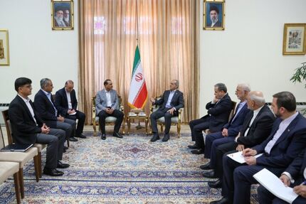 رئیس جمهور: باید در مذاکره با آمریکایی‌ها نهایت دقت را داشته باشیم / رژیم صهیونیستی تنها طرف خواهان جنگ است