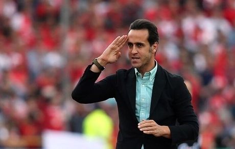 کنایه دوباره کریمی به اطرافیان پرسپولیس