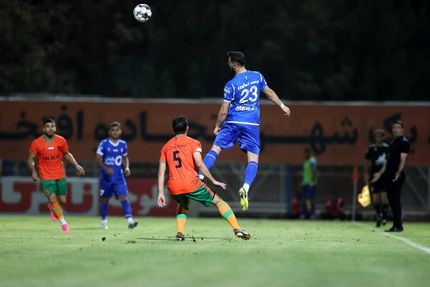 استقلال در رفسنجان صدرنشین شد