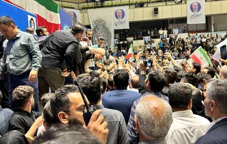 قالیباف: دولت روحانی کشور را وارد بلاتکلیفی کرد