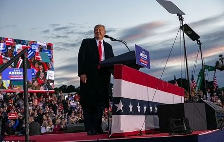ترامپ: آمریکا با بایدن به سوی جهنم می‌رود