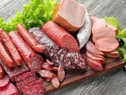 درخصوص خرید سوسیس و کالباس مراقب باشید